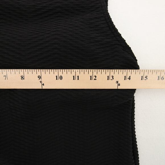 Lands End Tankini Top Black Crinkle Scoop Neck Swimwear Built In Bra Size 4 - Picture 5 of 8